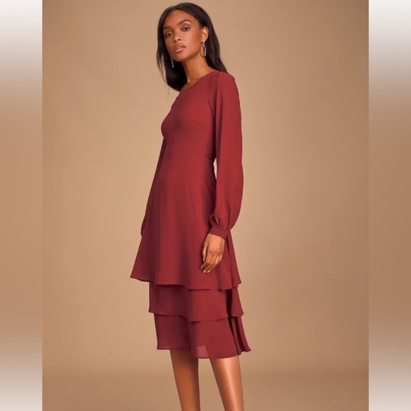 Lulus medium Clear Wine Red Long Sleeve Tiered Midi GUC LINED! - Picture 2 of 11